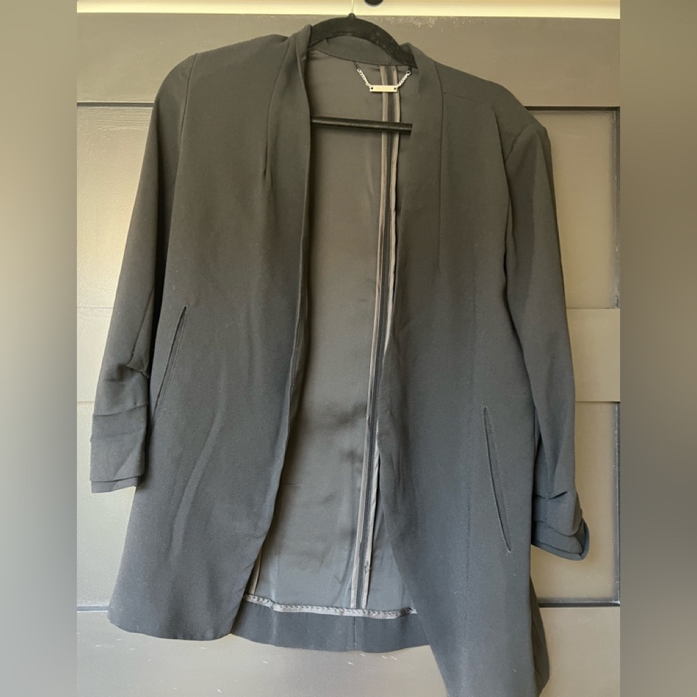 T Tahari Elegant Black Blazer